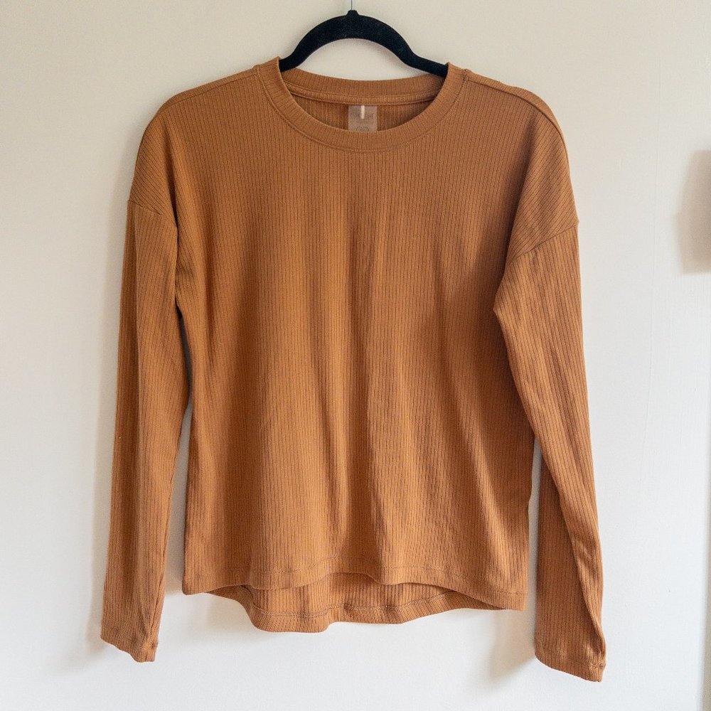 Calia by Carrie Underwood | Tan long sleeve top | Size Small | womens athleisure